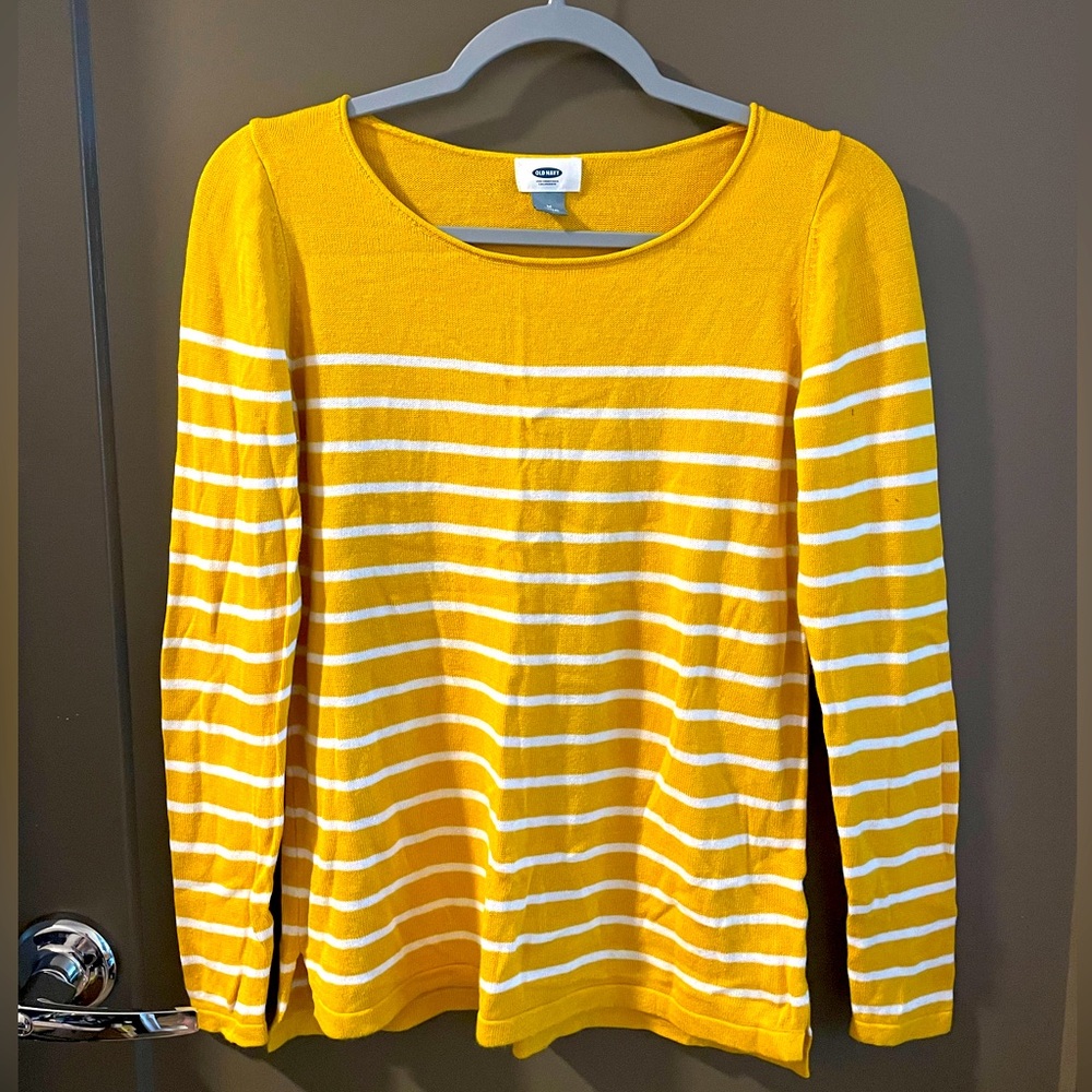 Light sweater-shirt
